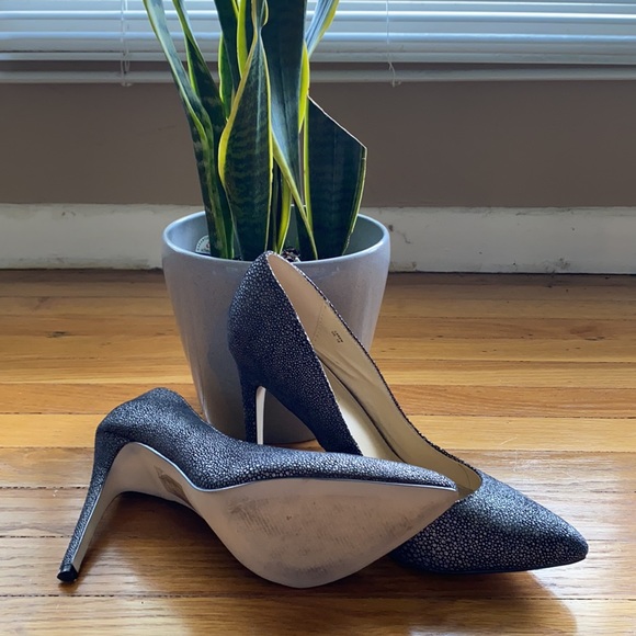 🛍🛍 SALE- Gray Heels! - Picture 2 of 2